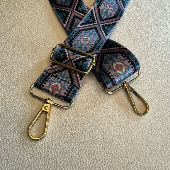 Geometric Patterned Crossbody Bag Strap - Picture 3 of 3